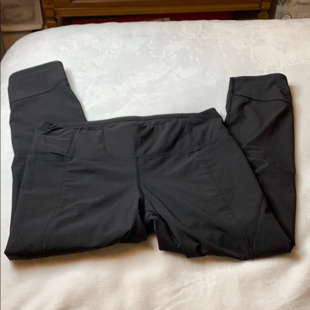 Athleta black activewear capris Leggings Yoga Gym Pants - Picture 4 of 16
